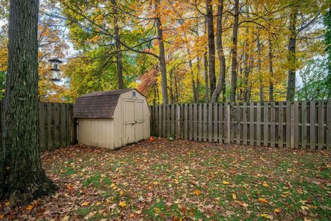 Tiny photo for 5401 Broadview Road, Columbus, OH 43230 (MLS # 225041640)
