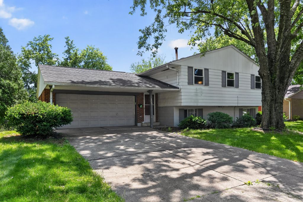 Photo of 3549 Rangoon Drive, Westerville, OH 43081 (MLS # 226020291)