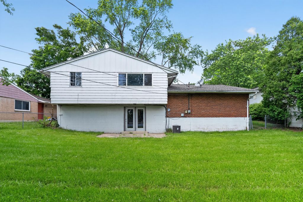 Photo of 3549 Rangoon Drive, Westerville, OH 43081 (MLS # 226020291)