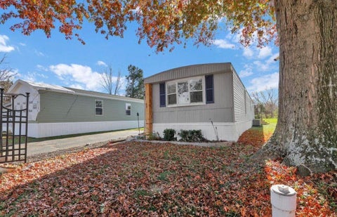 Tiny photo for 42 Deerpath Road, Chillicothe, OH 45601 (MLS # 226031973)