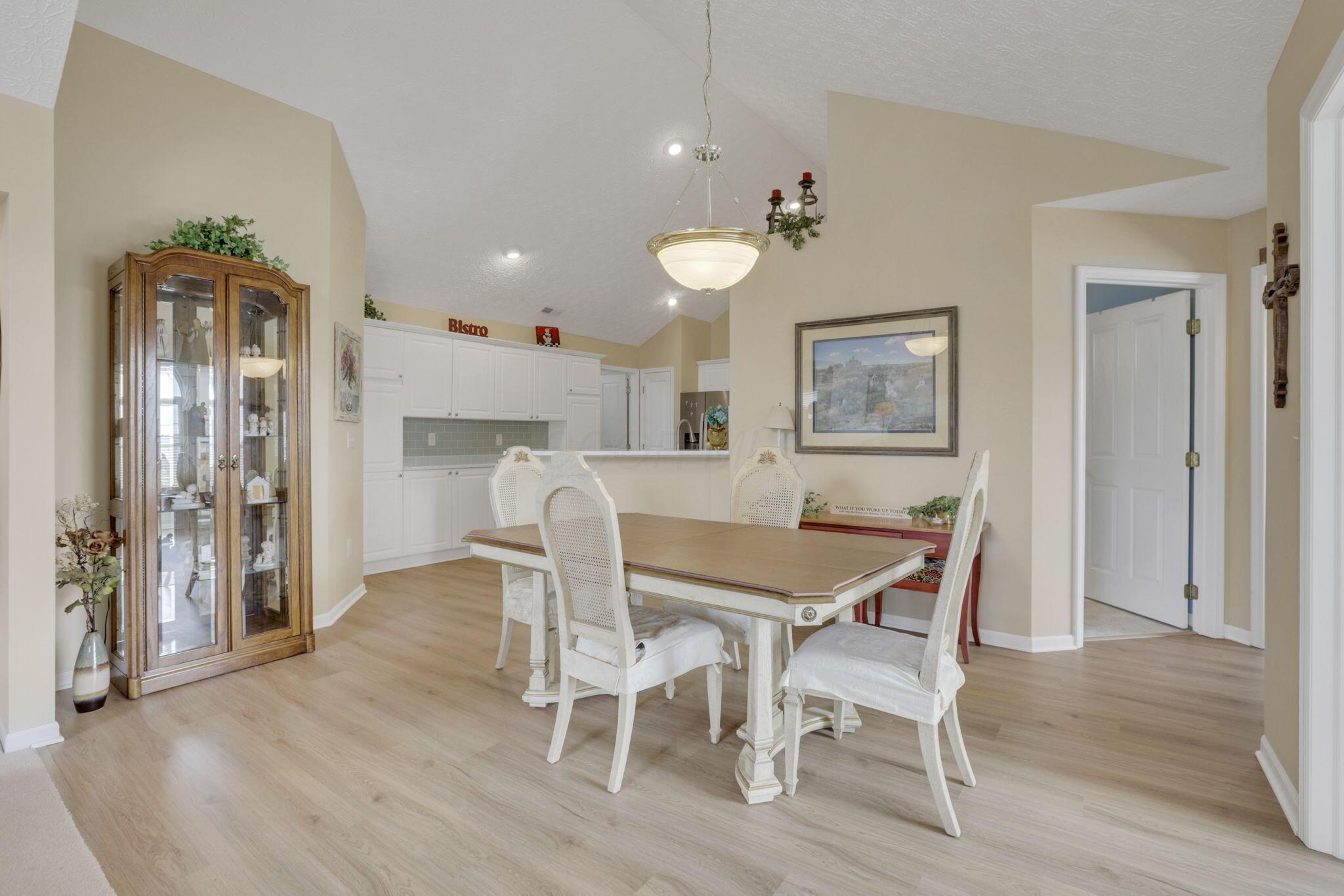 7507 Red Maple Place, Westerville, Ohio image 16