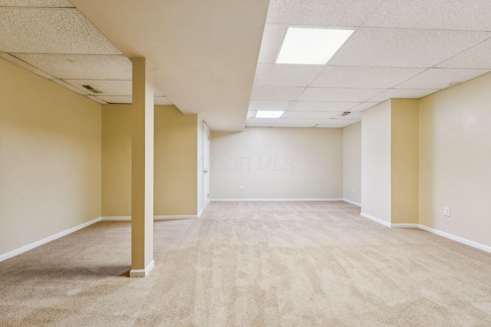 9067 Kingsley Drive, Reynoldsburg, Ohio image 46