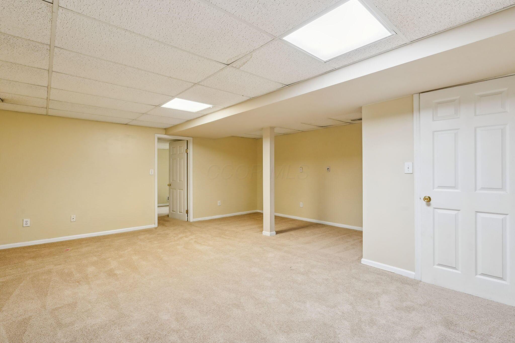 9067 Kingsley Drive, Reynoldsburg, Ohio image 48