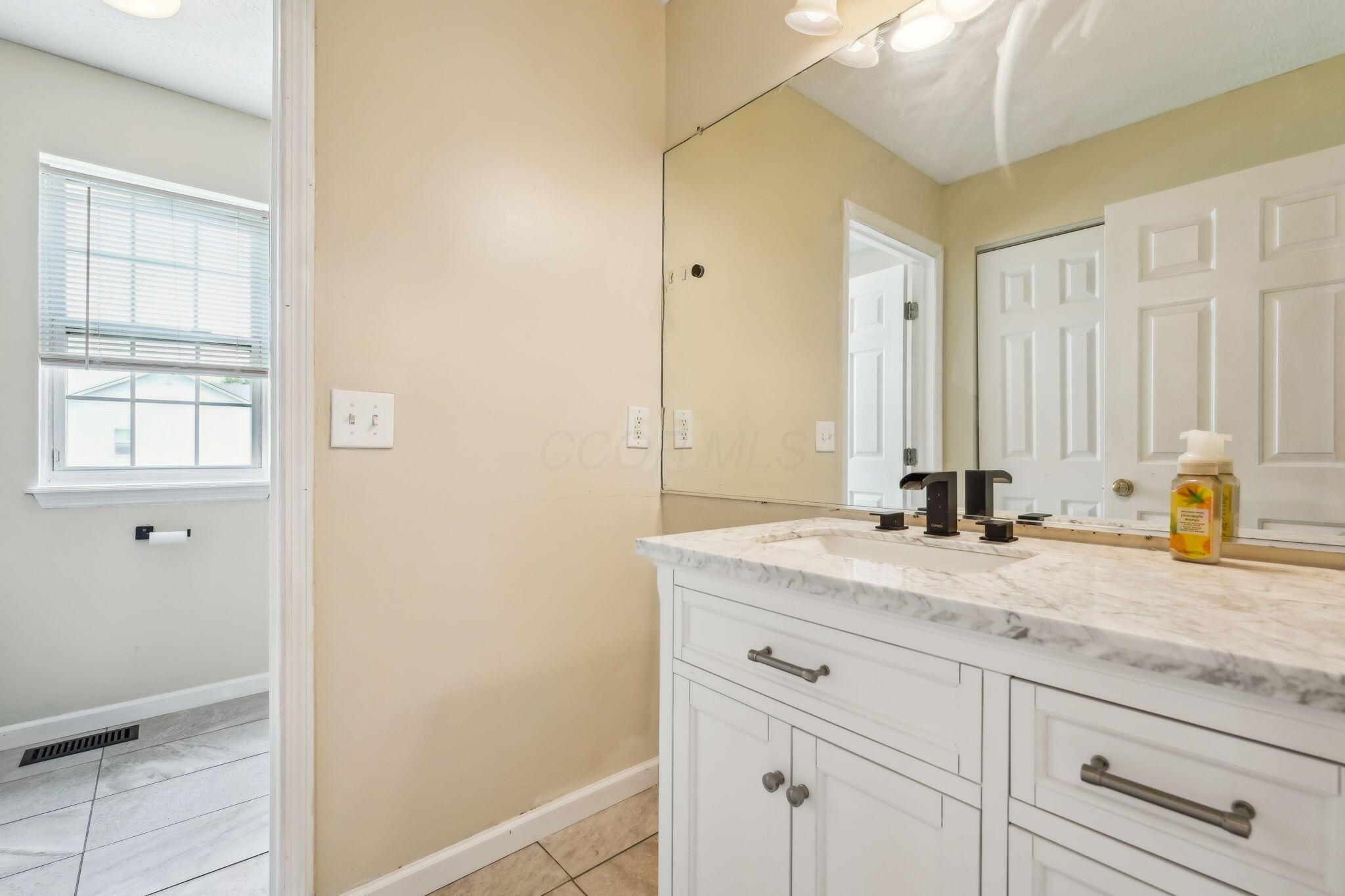 9067 Kingsley Drive, Reynoldsburg, Ohio image 36