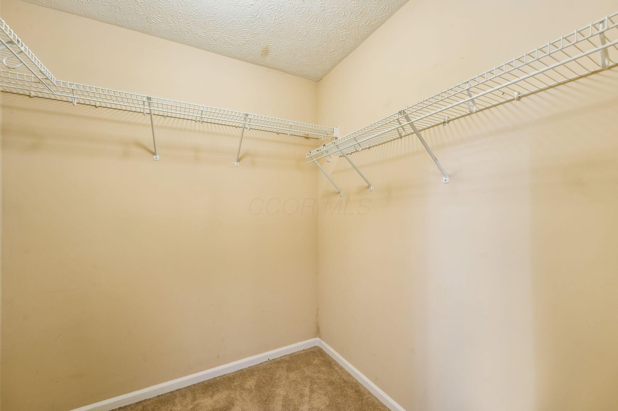 9067 Kingsley Drive, Reynoldsburg, Ohio image 23