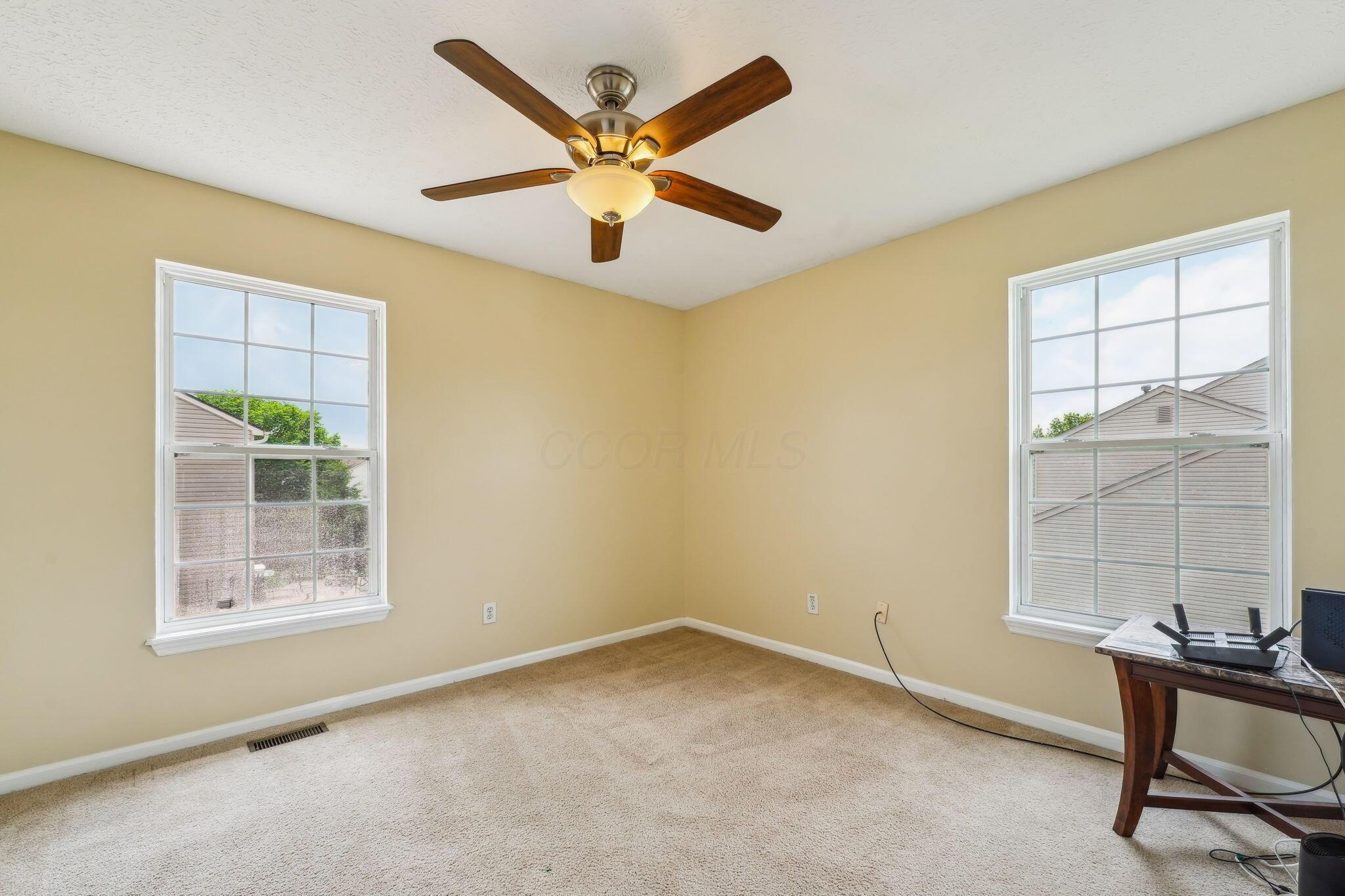 9067 Kingsley Drive, Reynoldsburg, Ohio image 32