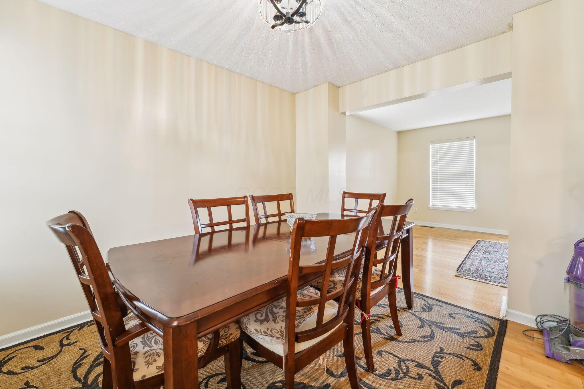 9067 Kingsley Drive, Reynoldsburg, Ohio image 9