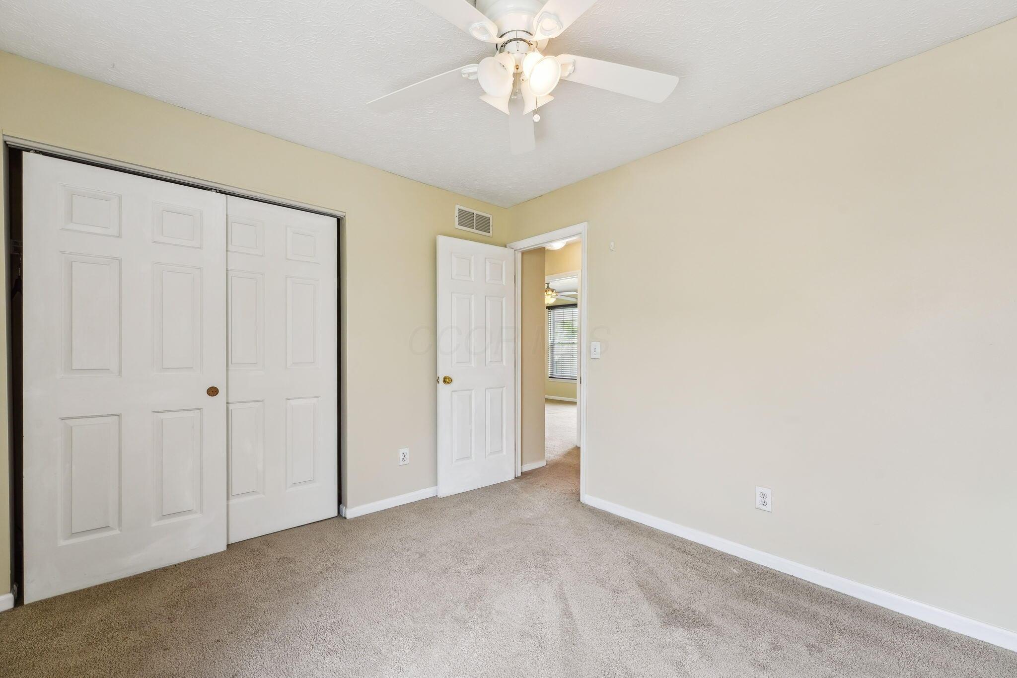 9067 Kingsley Drive, Reynoldsburg, Ohio image 31