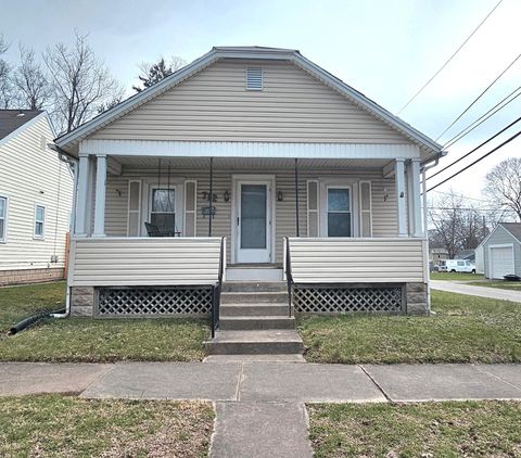 Photo of 712 N Mt Pleasant Avenue, Lancaster, OH 43130 (MLS # 226008288)