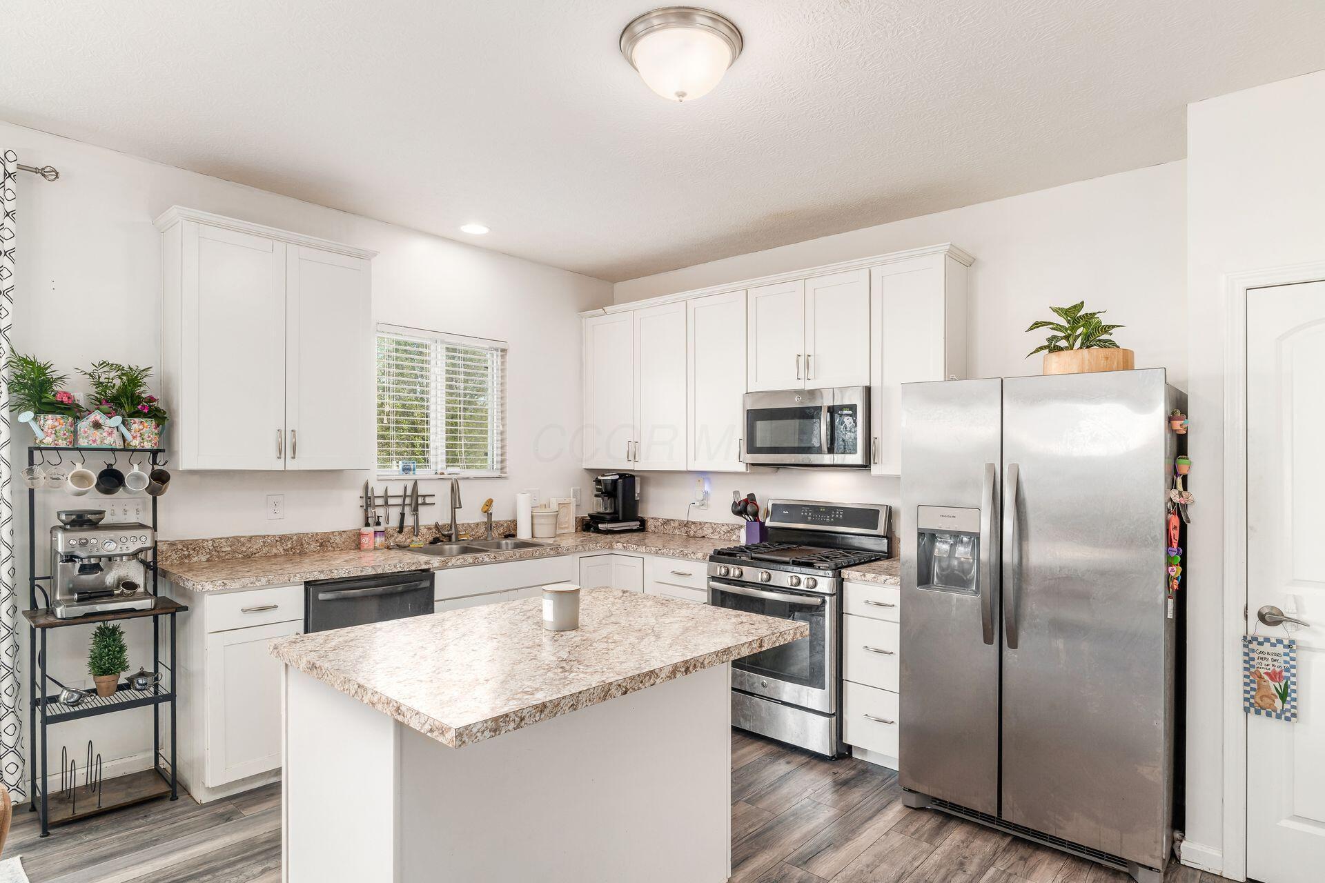 921 Poppleton Place, Pataskala, Ohio image 13