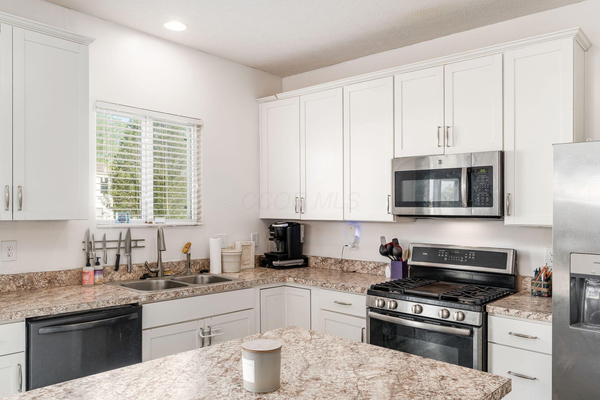 921 Poppleton Place, Pataskala, Ohio image 14