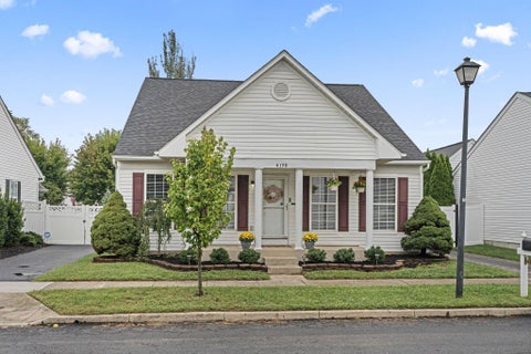 Photo of 4398 Resaca Drive, Grove City, OH 43123 (MLS # 226035862)