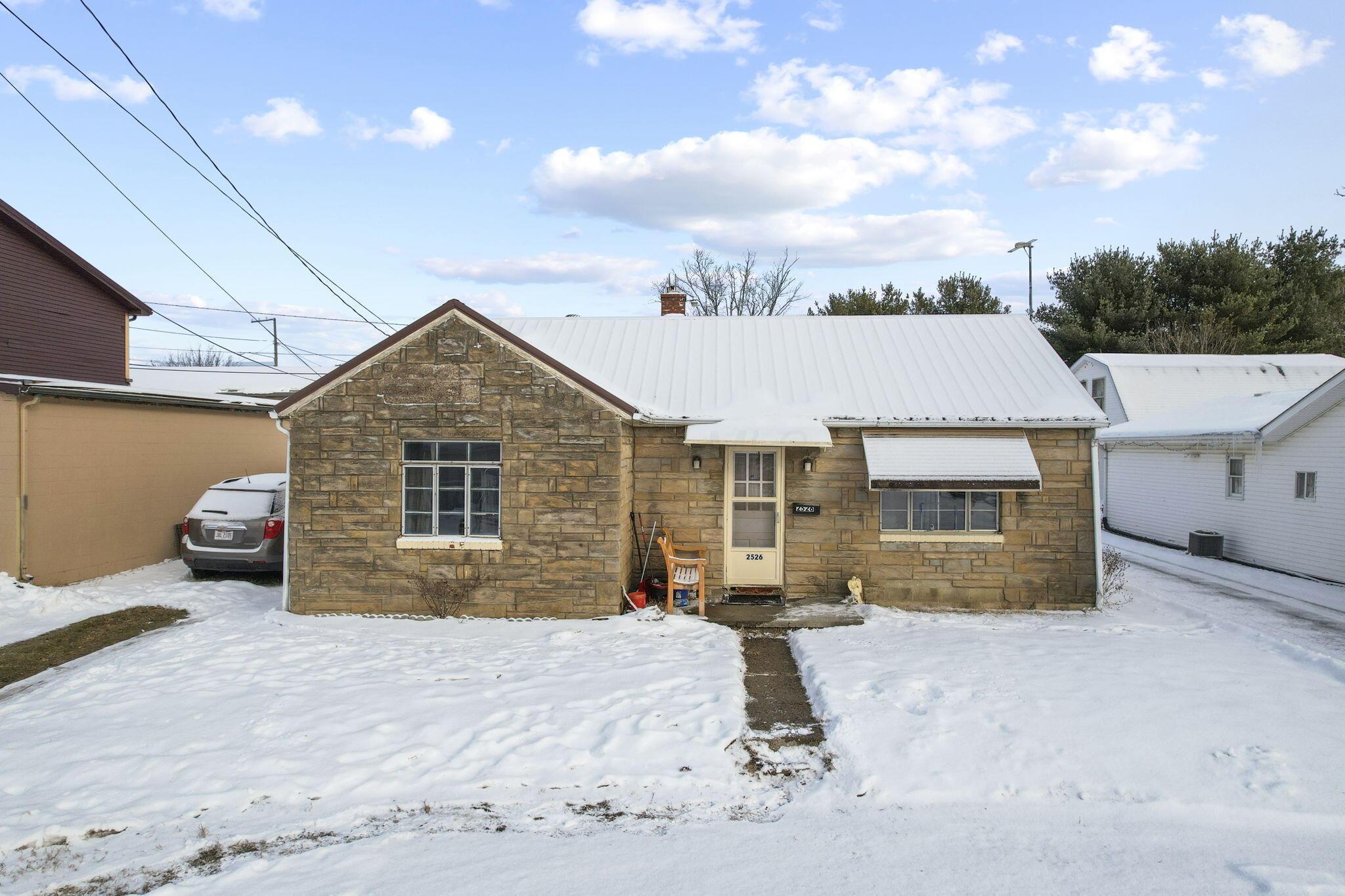 2526 E Park Street, Millersport, Ohio image 1