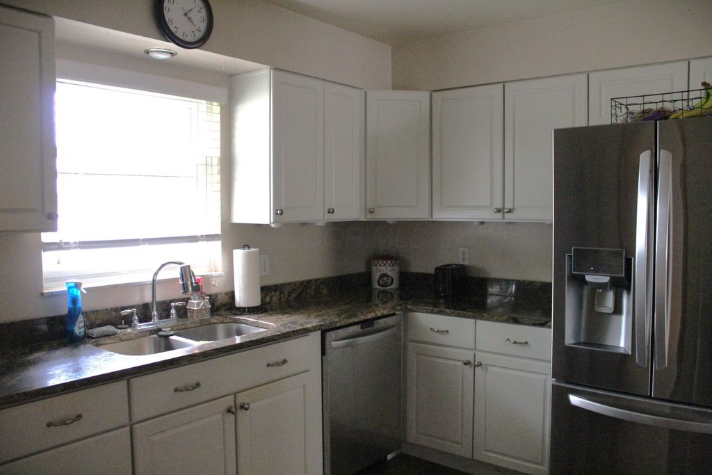 Photo of 83 Arlington Avenue, London, OH 43140 (MLS # 226023156)