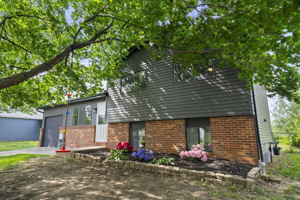 Photo of 3026 Elspeth Court, Columbus, OH 43231 (MLS # 226017795)