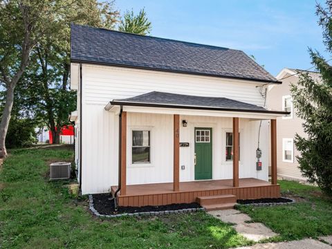 Photo of 40 Chamberlain Street, Delaware, OH 43015 (MLS # 225037284)