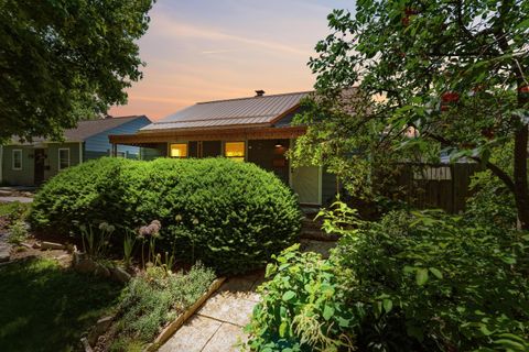 Photo of 1197 Manchester Avenue, Columbus, OH 43211 (MLS # 226019396)