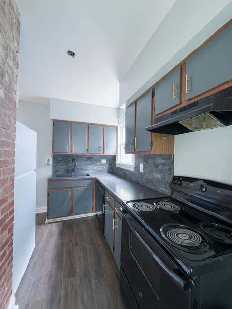490 E Oakland Avenue,  OH 43202