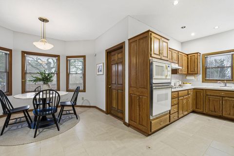 Tiny photo for 3441 Sunset Drive, Upper Arlington, OH 43221 (MLS # 225046204)