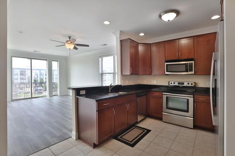 Photo of 925 Ingleside Avenue 303 #303, Columbus, OH 43215 (MLS # 225029639)