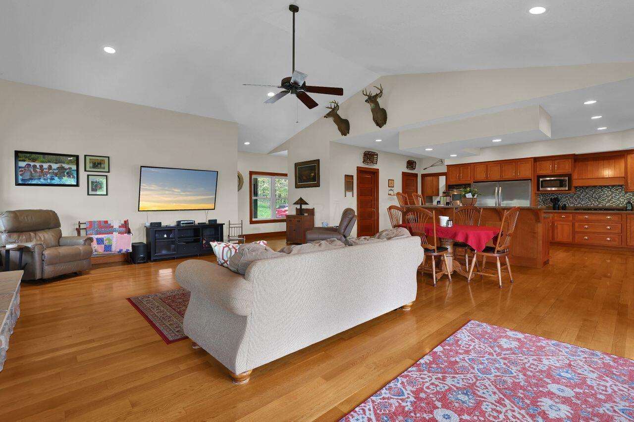 8206 Winding Run Road, Saint Louisville, Ohio image 10