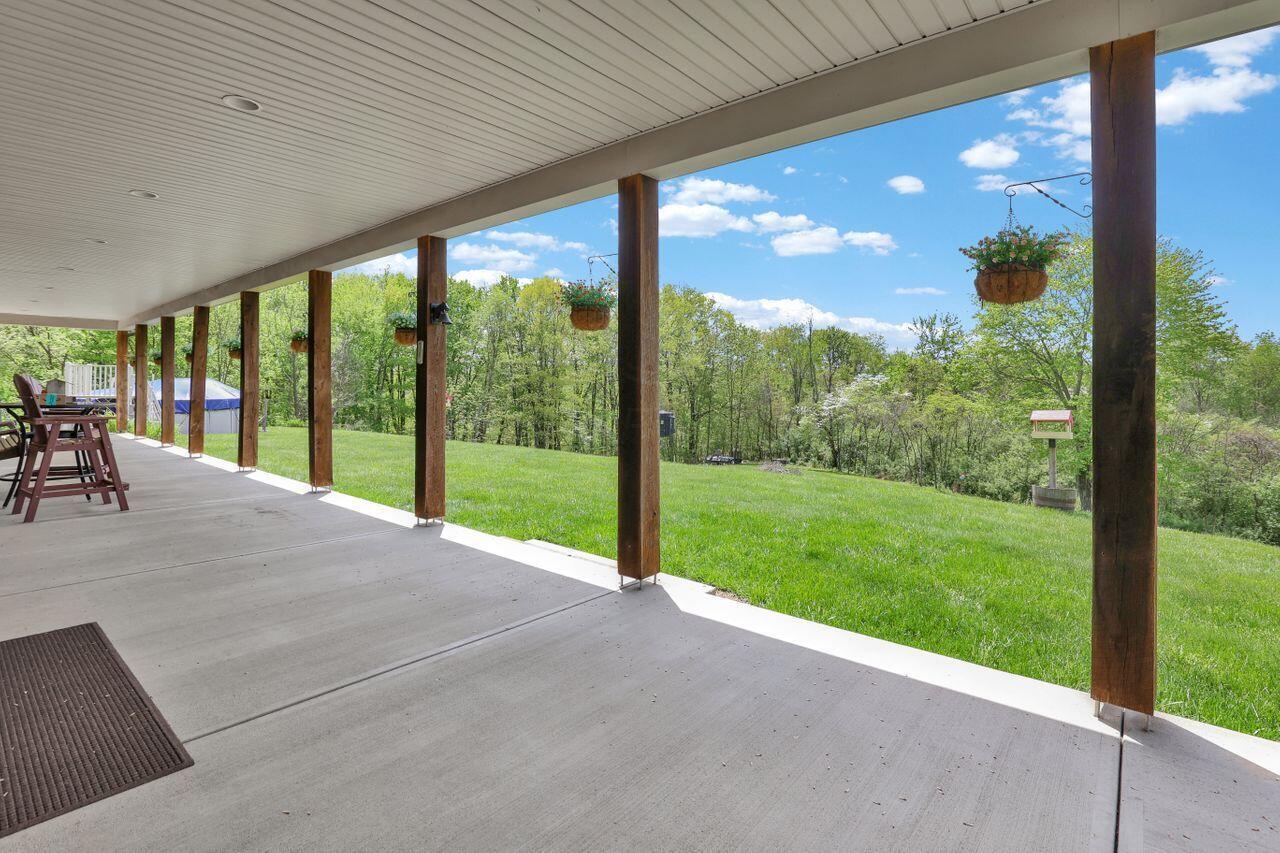 8206 Winding Run Road, Saint Louisville, Ohio image 6