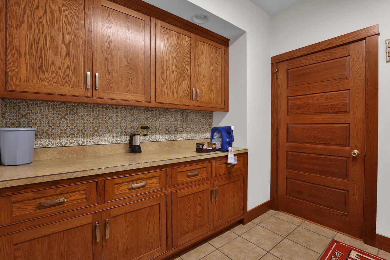 8206 Winding Run Road, Saint Louisville, Ohio image 18