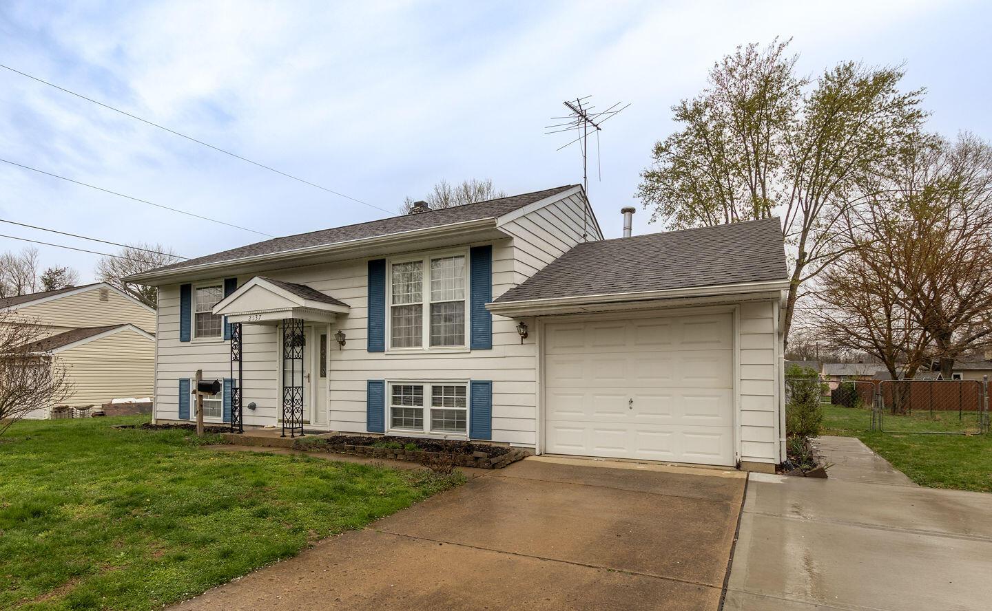 2137 W Mulberry Street, Lancaster, Ohio image 1
