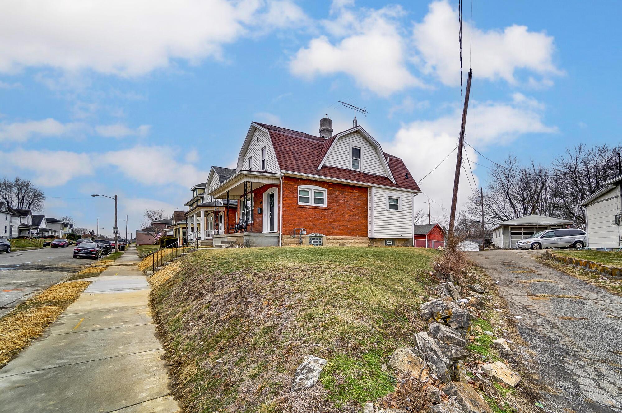 825 Oak Street, Springfield, Ohio image 4
