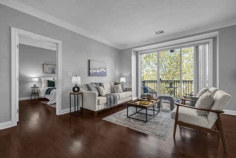 Photo of 539 W 1st Avenue 310 #310, Columbus, OH 43215 (MLS # 225037489)