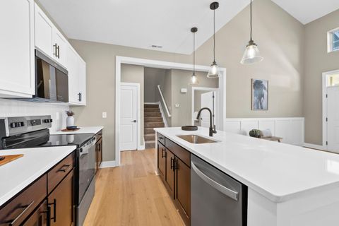 Tiny photo for 5608 Apothecary Way, New Albany, OH 43054 (MLS # 225029631)