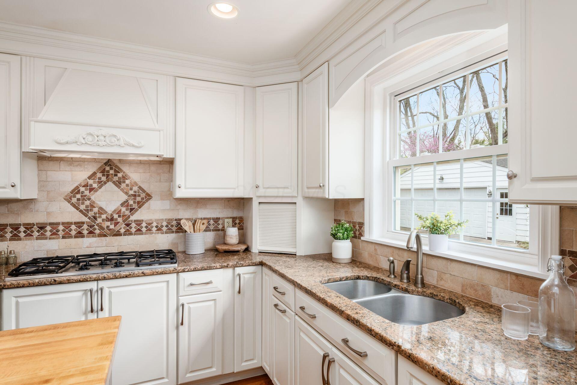 2765 Fair Avenue, Bexley, Ohio image 25