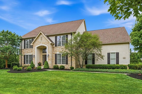 Photo of 9322 Creighton Drive, Powell, OH 43065 (MLS # 226036984)