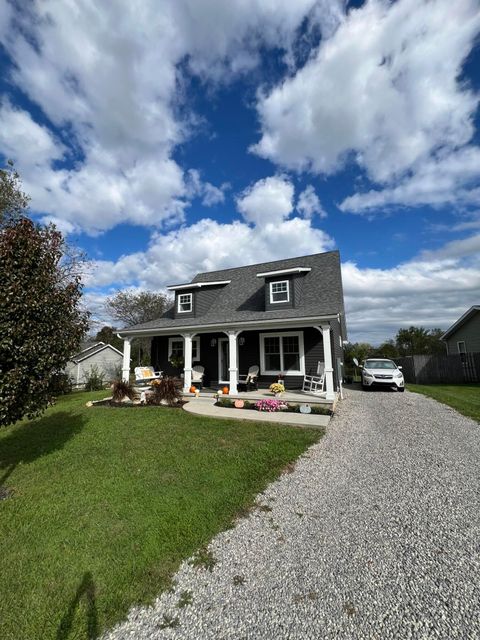 Homes For Sale - 2064 Mace Drive<br/> Albany, OH 45710