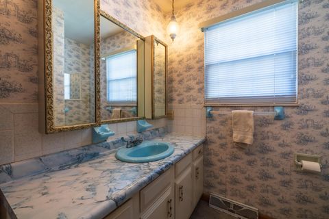 Tiny photo for 44 Strathmore Boulevard, Athens, OH 45701 (MLS # 226004289)