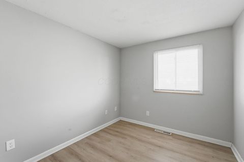 Tiny photo for 577 Barcher Road, Columbus, OH 43207 (MLS # 226000164)