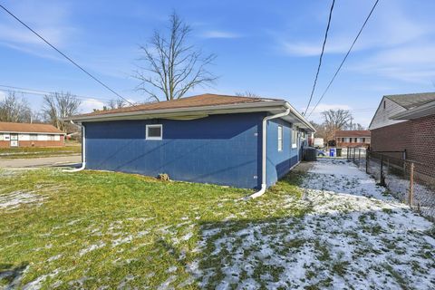 Tiny photo for 577 Barcher Road, Columbus, OH 43207 (MLS # 226000164)