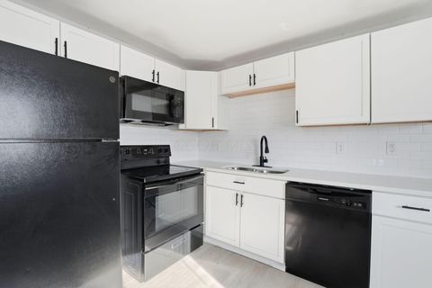 Tiny photo for 577 Barcher Road, Columbus, OH 43207 (MLS # 226000164)