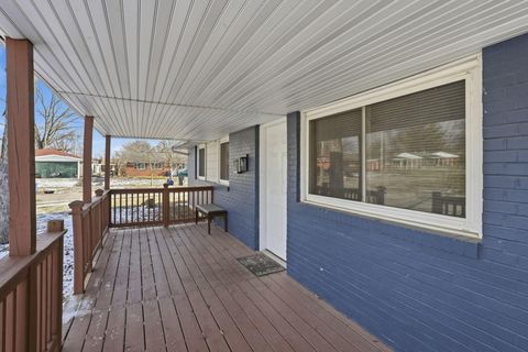 Tiny photo for 577 Barcher Road, Columbus, OH 43207 (MLS # 226000164)