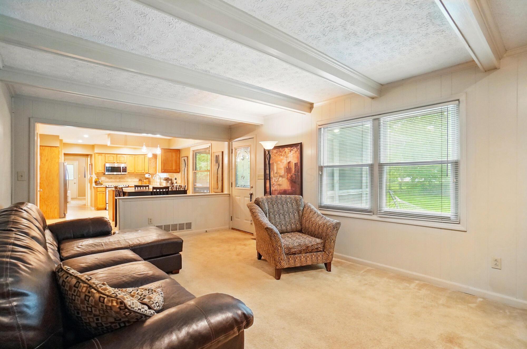 2517 Slateshire Drive, Dublin, Ohio image 8