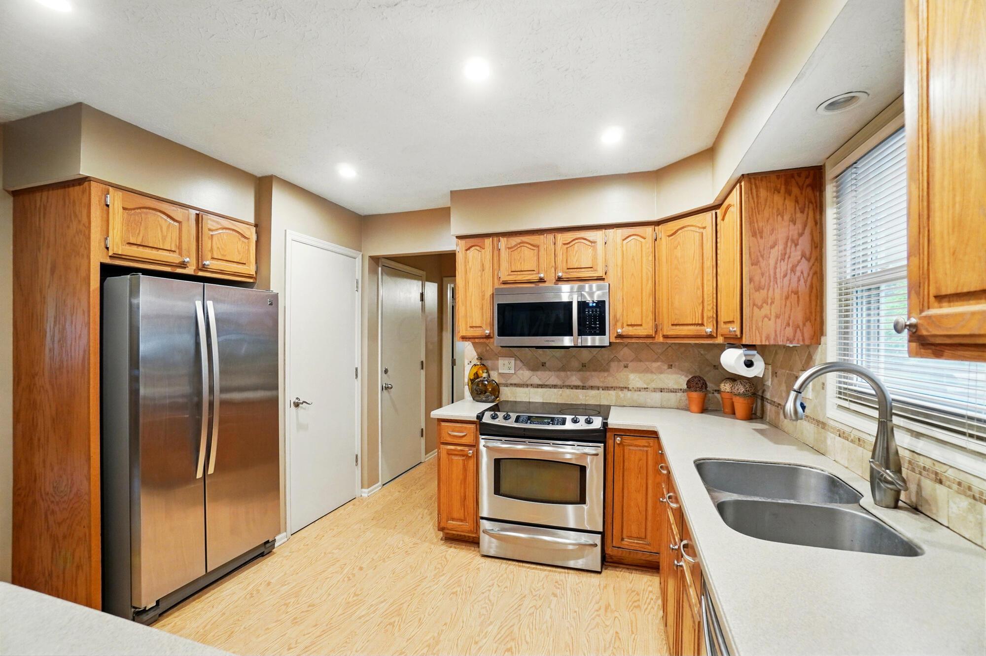 2517 Slateshire Drive, Dublin, Ohio image 15