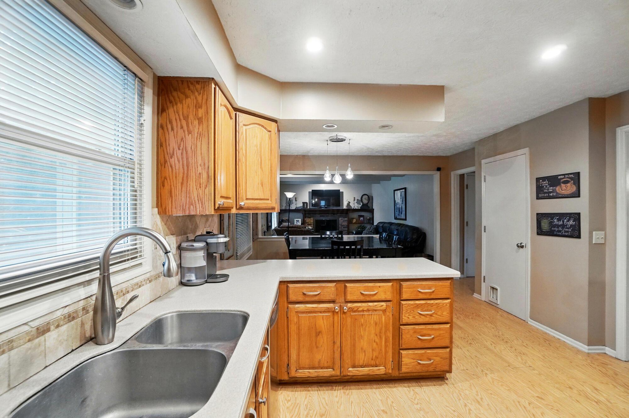 2517 Slateshire Drive, Dublin, Ohio image 16