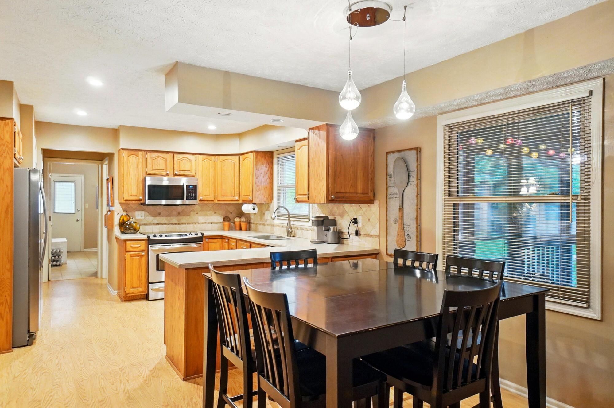 2517 Slateshire Drive, Dublin, Ohio image 9