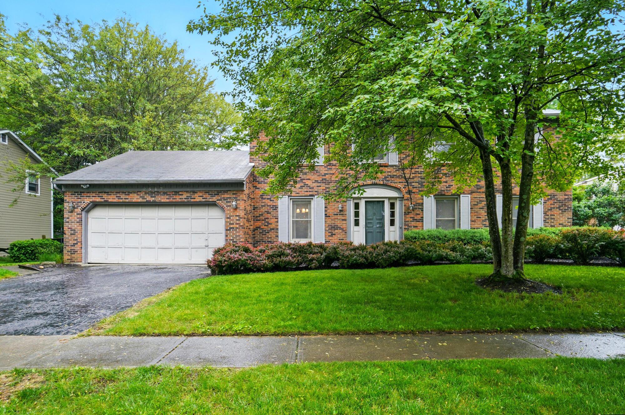 2517 Slateshire Drive, Dublin, Ohio image 1
