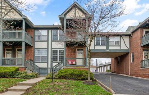 Photo of 789 Northwest Boulevard G #G, Columbus, OH 43212 (MLS # 226008225)