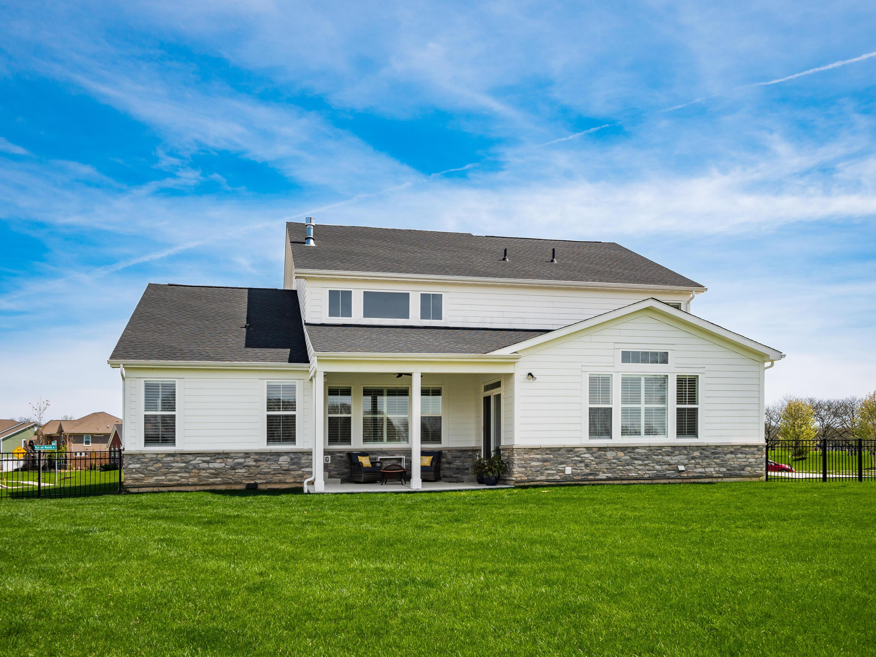 2570 Russell Woods Drive, Delaware, Ohio image 3