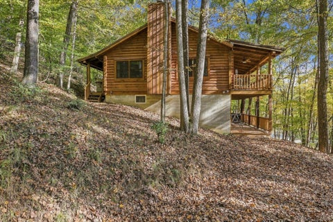Photo of 1857 Piute Lane, Sugar Grove, OH 43155 (MLS # 226039201)