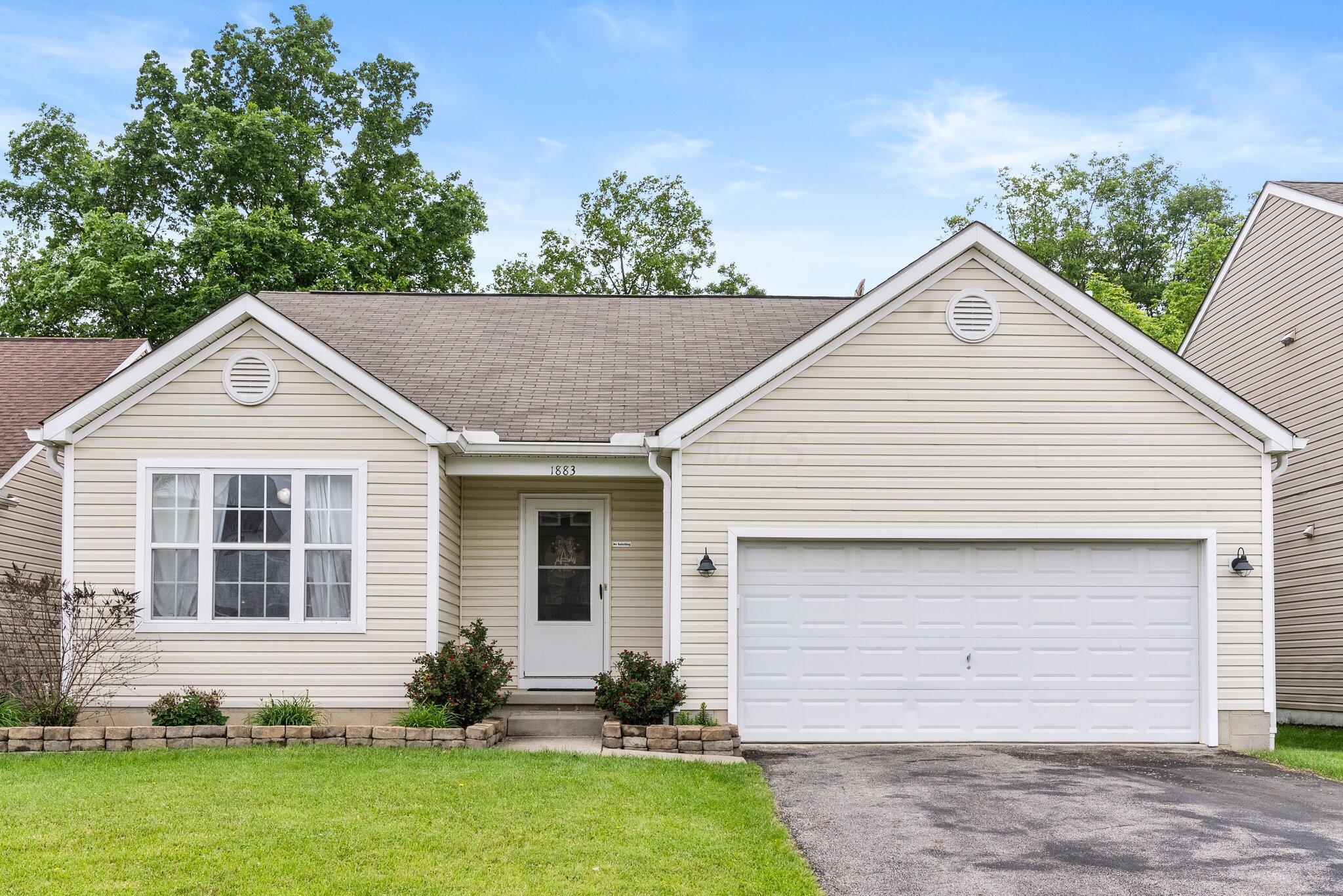 1883 Bay Port Drive, Grove City, Ohio image 1