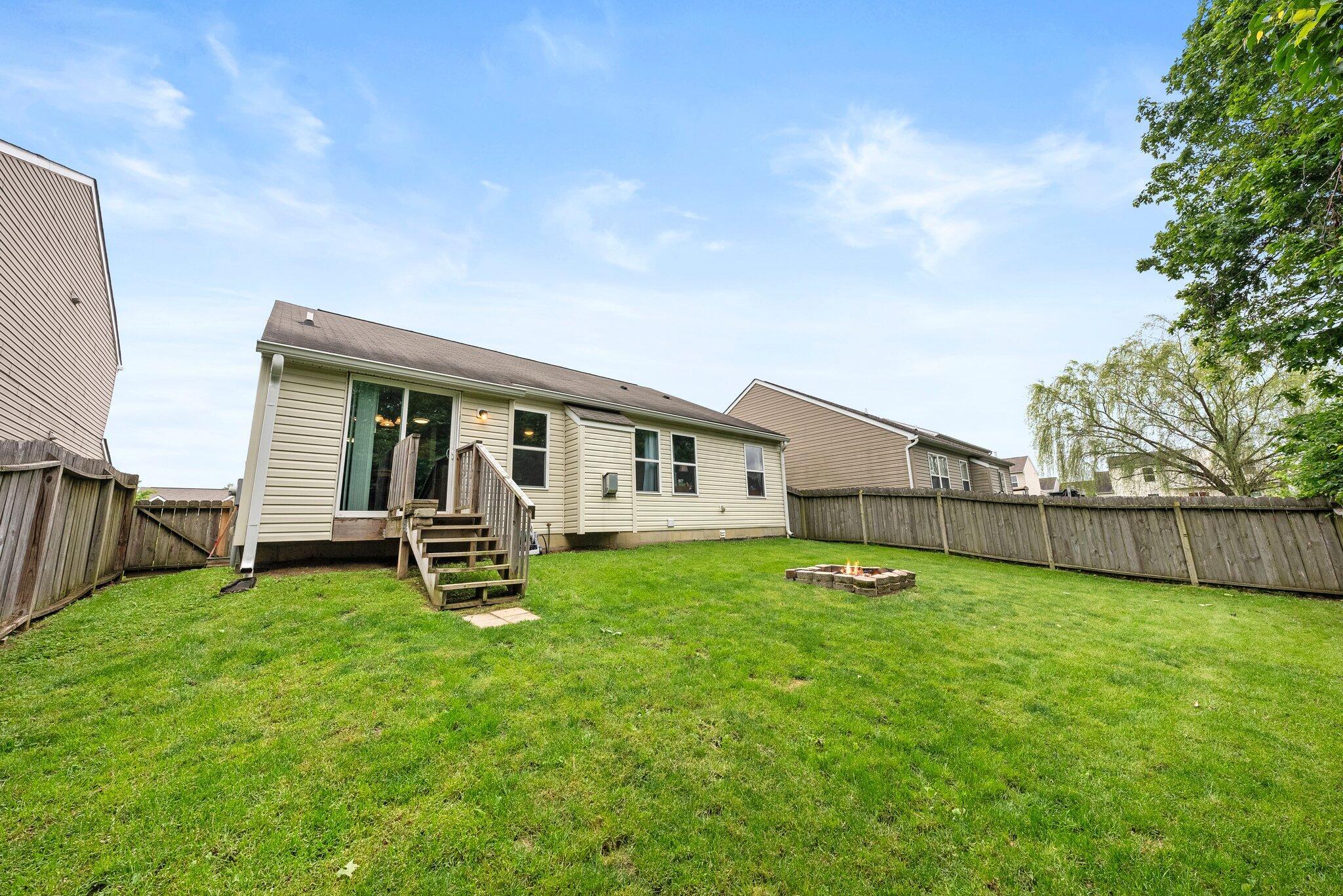 1883 Bay Port Drive, Grove City, Ohio image 25