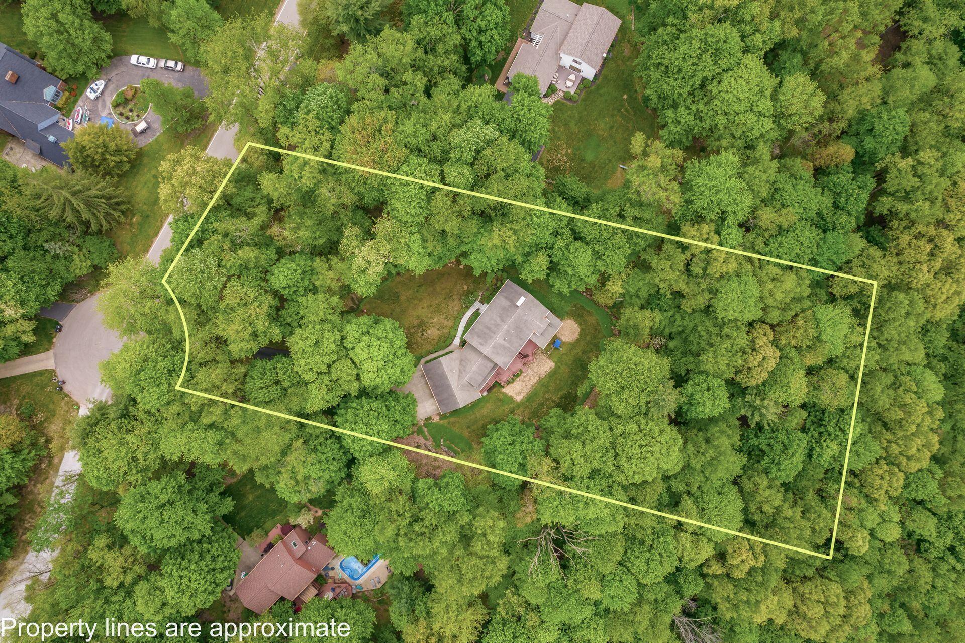 395 Fern Hill Drive, Granville, Ohio image 6